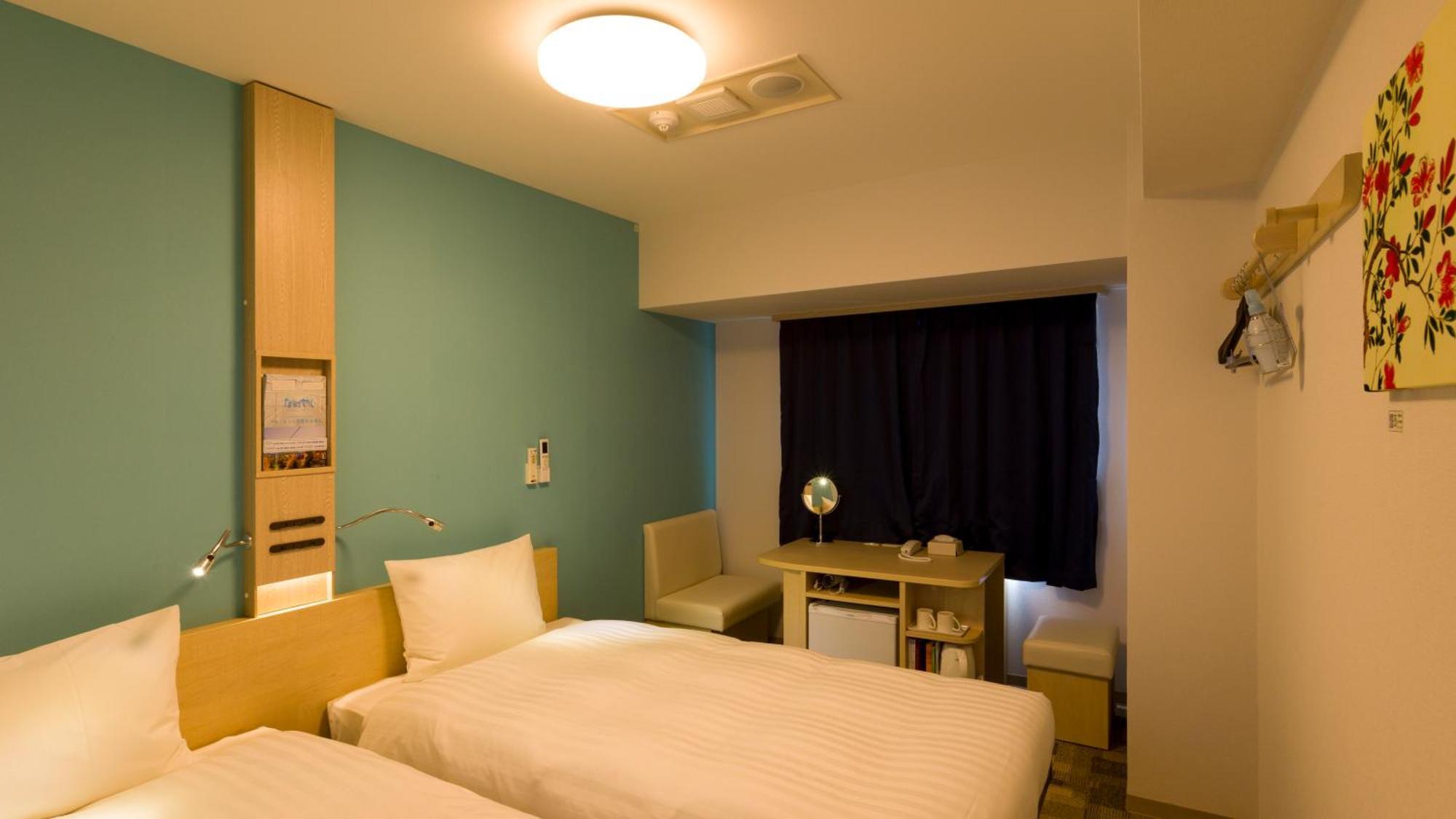 Toyoko Inn Tokyo Keio-Sen Higashi-Fuchu-Eki Kita-Guchi חדר תמונה