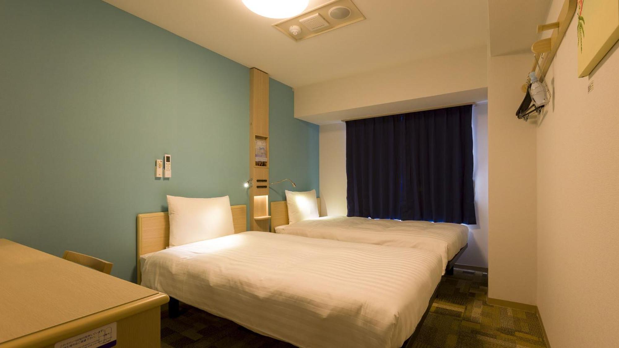 Toyoko Inn Tokyo Keio-Sen Higashi-Fuchu-Eki Kita-Guchi חדר תמונה